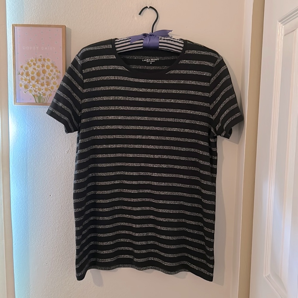 Laura Scott t-shirt